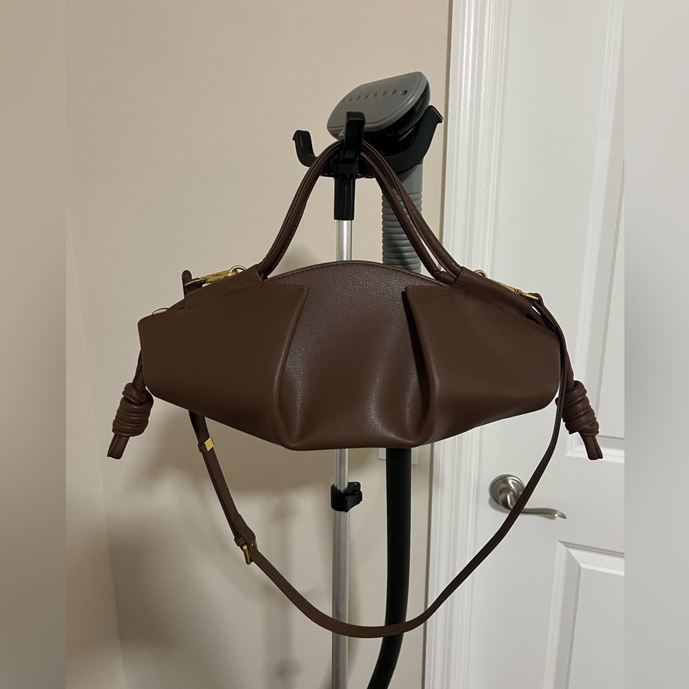 Napa leather purse, brand new, no flaws. Bought in Italy & Made in Italy.